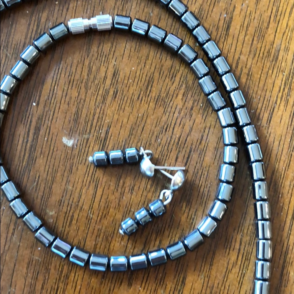 Necklace - Picture 2 of 4